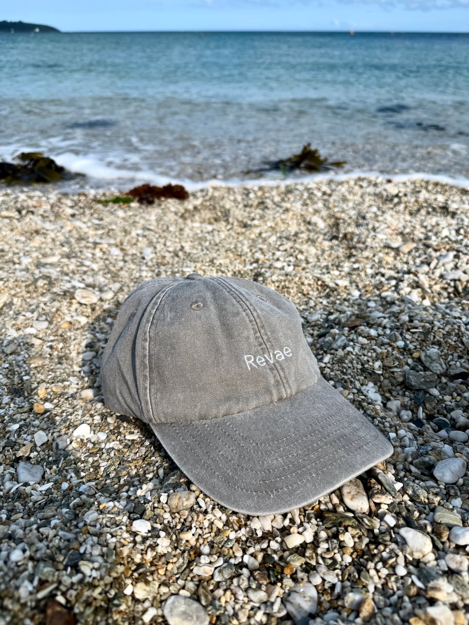 Caps